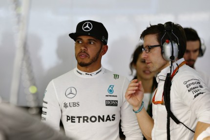 Lewis-Hamilton-1-430x287