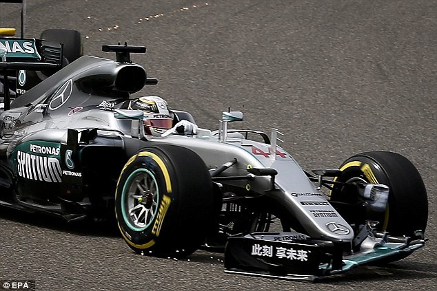Mercedes-felt-like-four-poster-bed-Hamilton